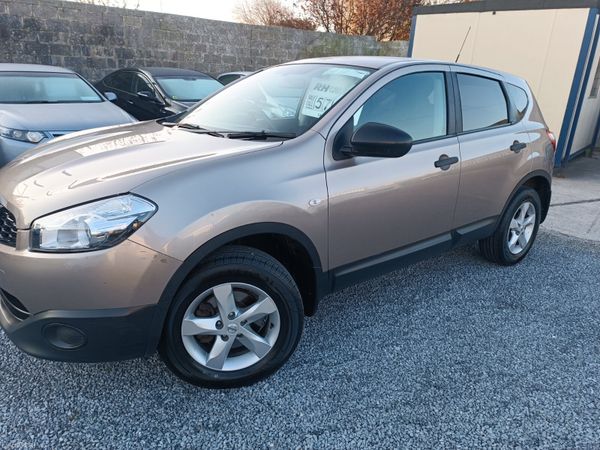 Nissan Qashqai MPV, Diesel, 2013, Brown