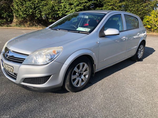Opel Astra Hatchback, Diesel, 2007, Silver