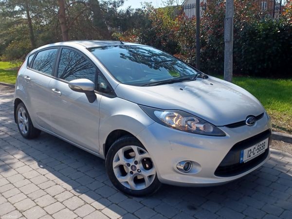 Ford Fiesta Hatchback, Diesel, 2012, Silver