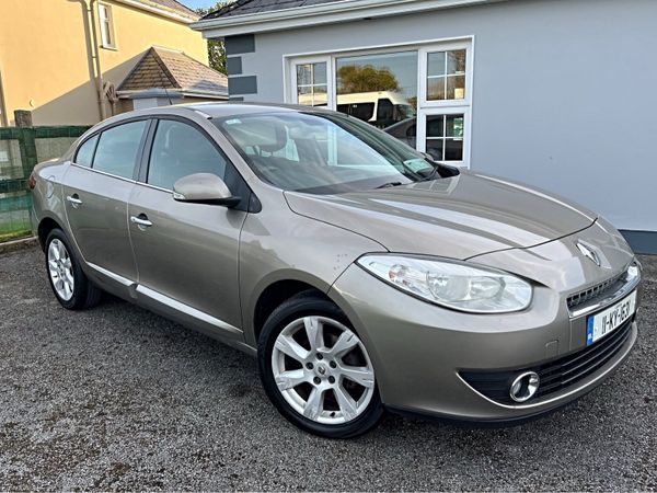 Renault Fluence Saloon, Diesel, 2011, Gold