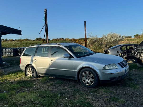 Volkswagen Passat Estate, Diesel, 2004, Silver