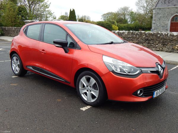 Renault Clio Hatchback, Petrol, 2016, Red