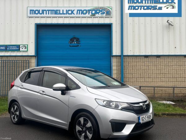 Honda Fit Hatchback, Petrol Hybrid, 2016, Silver