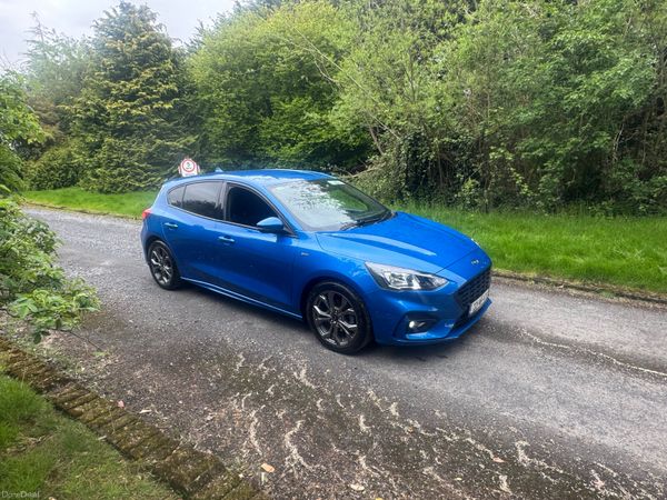 Ford Focus Hatchback, Petrol Hybrid, 2022, Blue