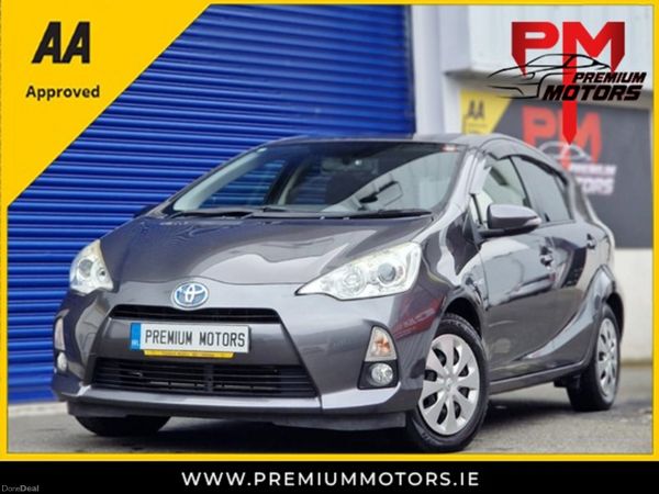 Toyota Aqua Hatchback, Petrol Hybrid, 2014, Grey