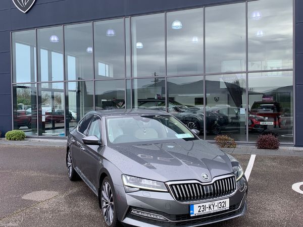 Skoda Superb Saloon, Diesel, 2023, Grey