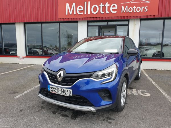 Renault Captur Hatchback, Petrol, 2022, Blue