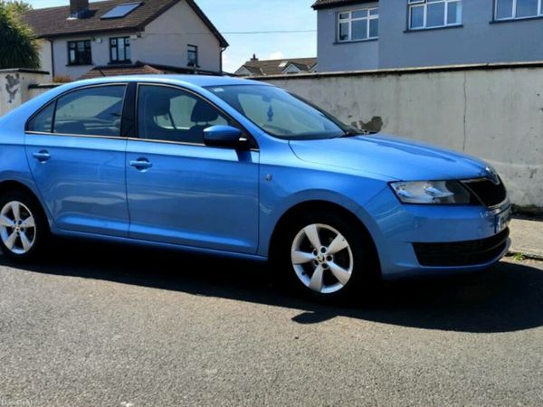 Skoda Rapid Hatchback, Petrol, 2013, Blue