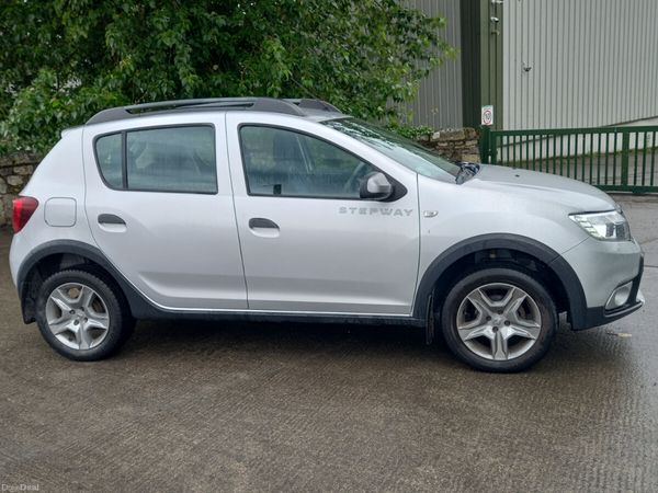 Dacia Sandero Stepway Hatchback, Diesel, 2018, Grey