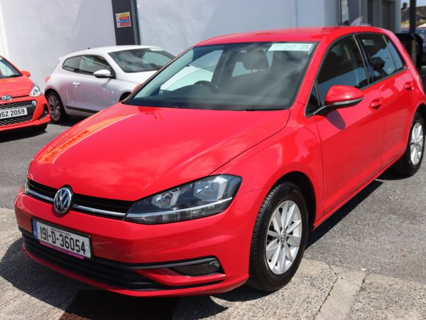 Volkswagen Golf Hatchback, Diesel, 2019, Red