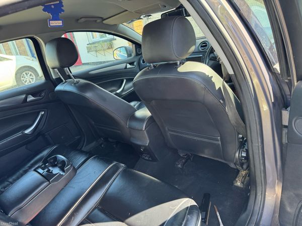 Ford Mondeo Hatchback, Diesel, 2015, Brown