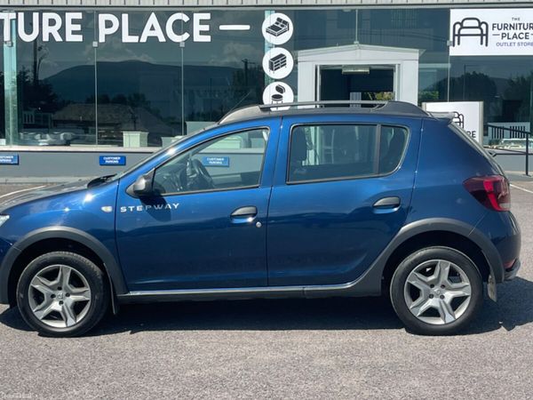 Dacia Sandero Stepway Hatchback, Diesel, 2018, Blue