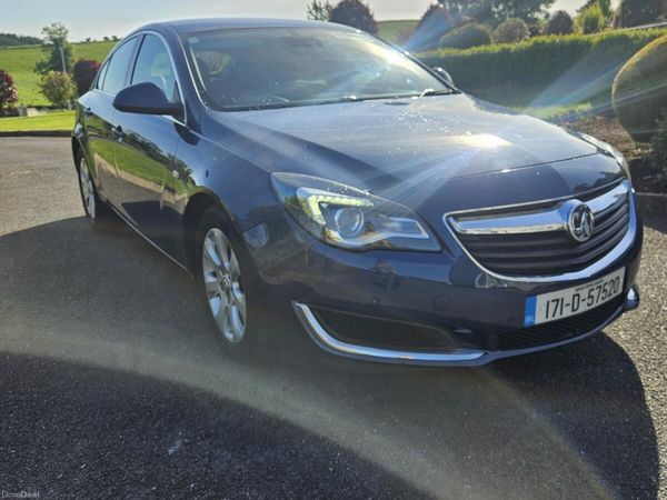 Vauxhall Insignia Hatchback, Diesel, 2017, Blue