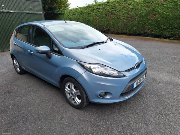 Ford Fiesta Hatchback, Petrol, 2010, Blue