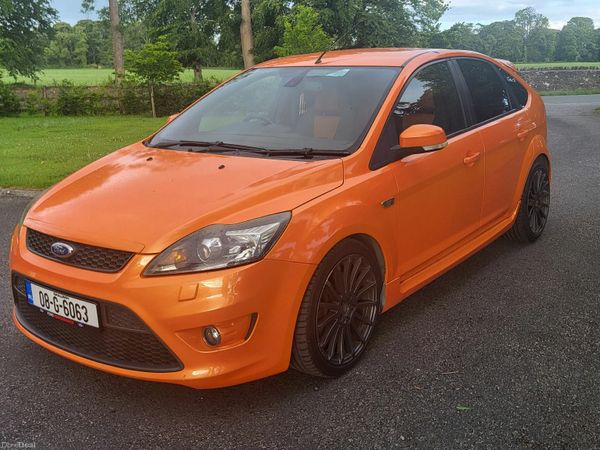 Ford Focus Hatchback, Petrol, 2008, Orange