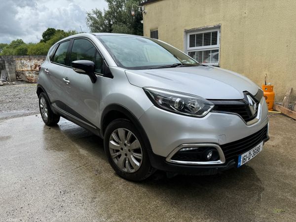 Renault Captur Hatchback, Diesel, 2016, Silver