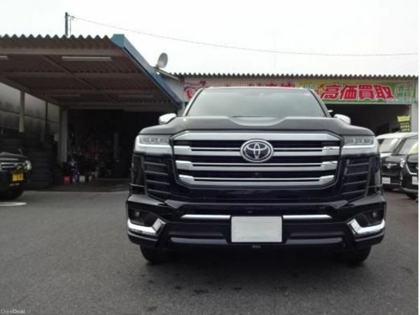 Toyota Land Cruiser SUV, Diesel, 2024, Black