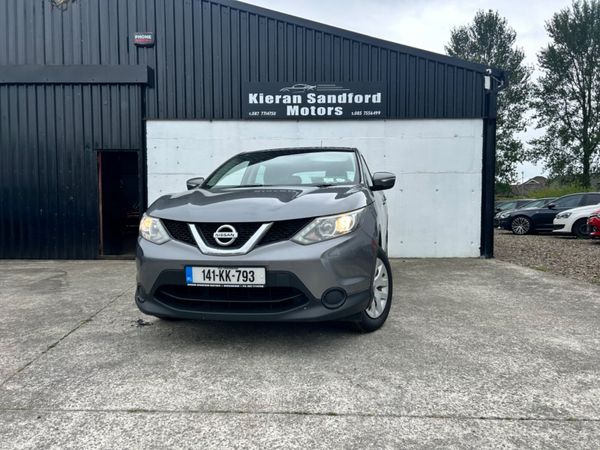 Nissan Qashqai Hatchback, Diesel, 2014, Grey