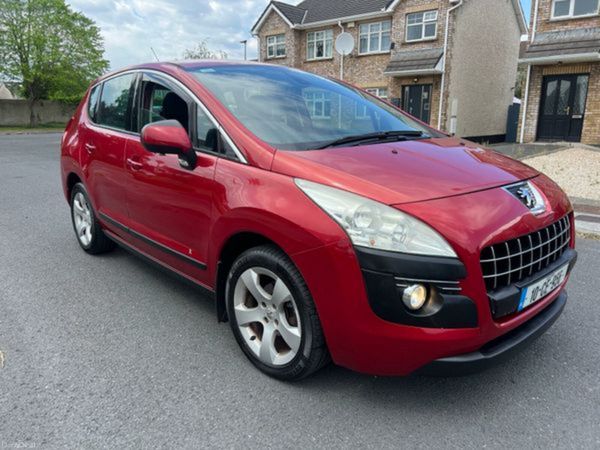 Peugeot 3008 MPV, Diesel, 2010, Red