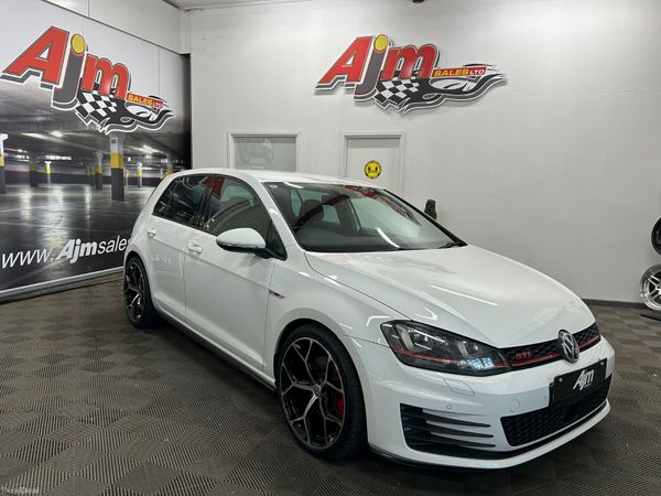 Volkswagen Golf Hatchback, Petrol, 2013, White