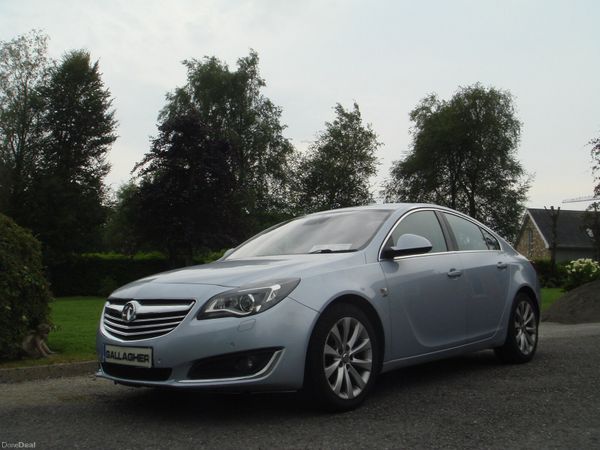 Vauxhall Insignia Hatchback, Diesel, 2015, Silver