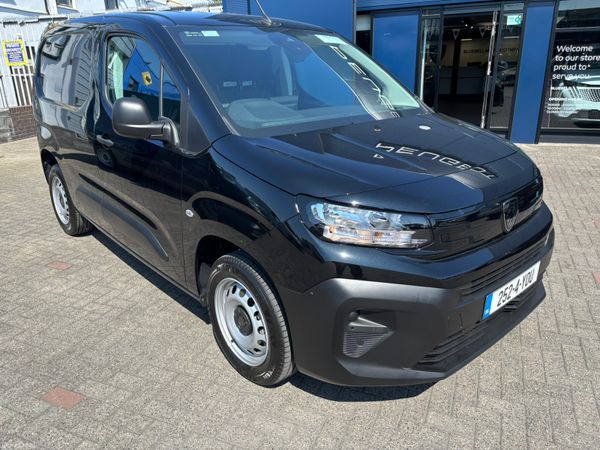 Peugeot Partner Van, Diesel, 2025, Black