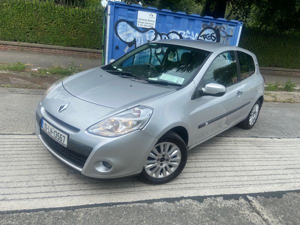 Renault Clio Hatchback, Petrol, 2010, Silver