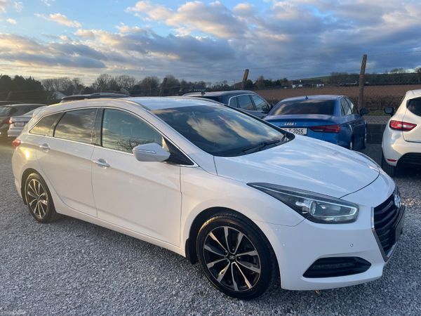 Hyundai i40 Estate/Jeep, Diesel, 2016, White