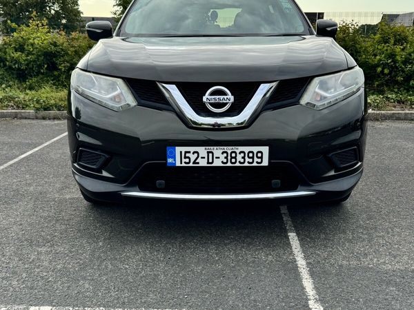 Nissan X-Trail SUV, Petrol Hybrid, 2015, Green