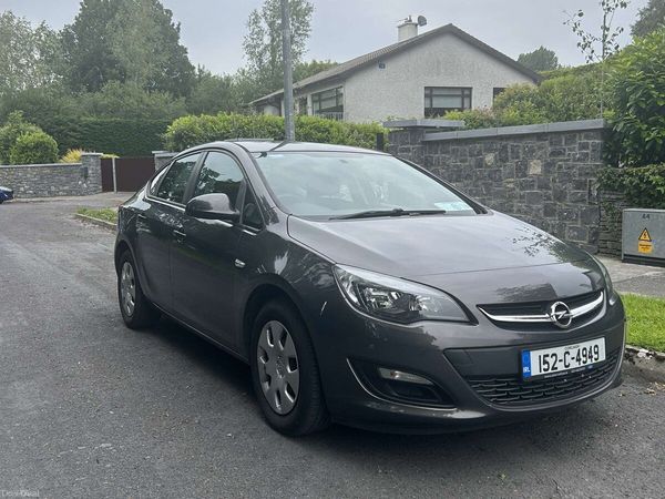 Opel Astra Saloon, Petrol, 2015, Grey