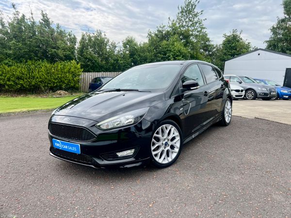 Ford Focus Hatchback, Diesel, 2017, Black