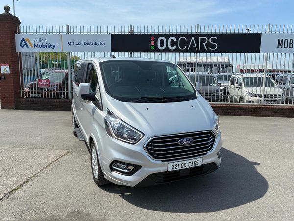 Ford Tourneo Minibus, Diesel, 2022, Silver