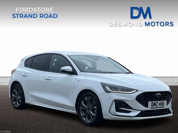 Ford Focus Hatchback, Petrol Hybrid, 2024, White