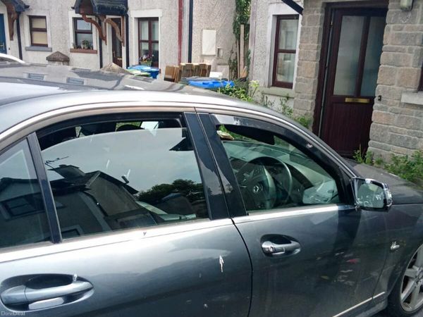 Mercedes-Benz C-Class Saloon, Diesel, 2009, Grey