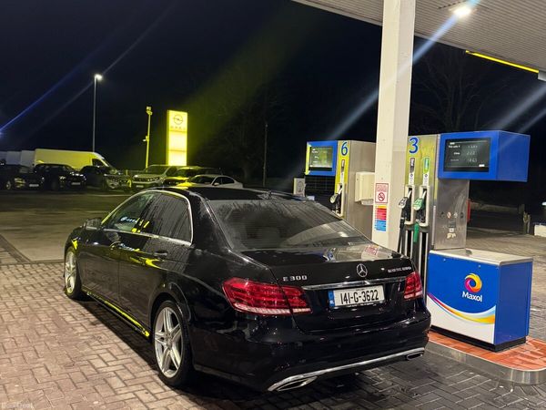 Mercedes-Benz E-Class Saloon, Diesel Hybrid, 2014, Black