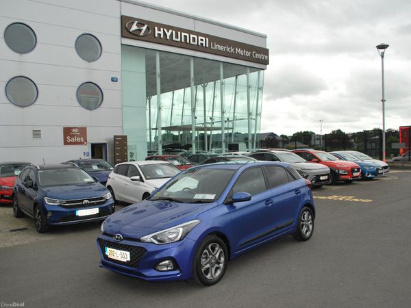 Hyundai i20 Hatchback, Petrol, 2020, Blue