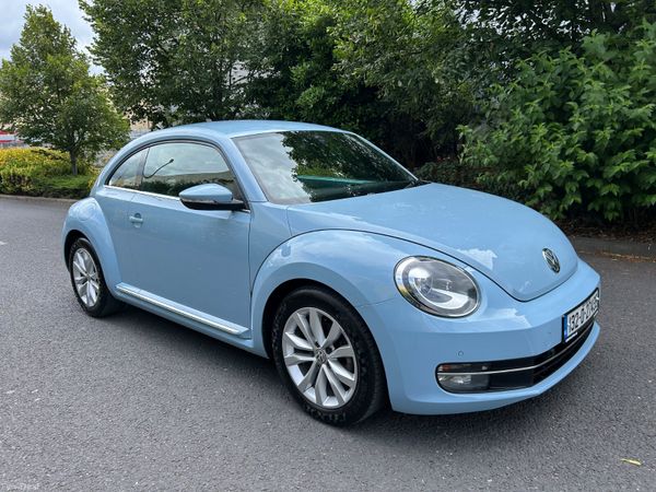 Volkswagen Beetle Hatchback, Petrol, 2013, Blue