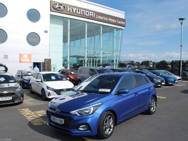 Hyundai i20 Hatchback, Petrol, 2020, Blue