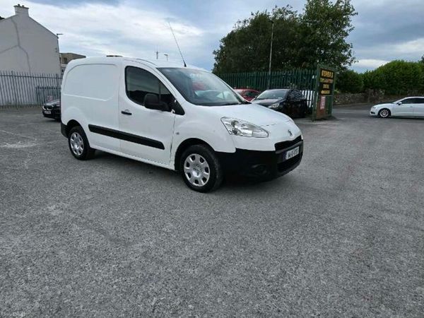 Peugeot Partner MPV, Diesel, 2014, White