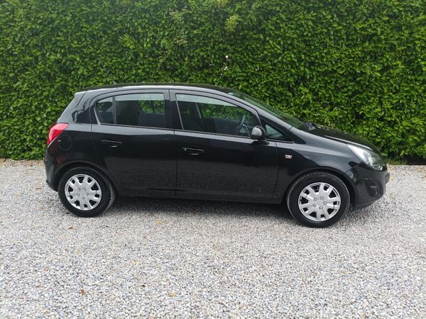 Opel Corsa Hatchback, Petrol, 2015, Black