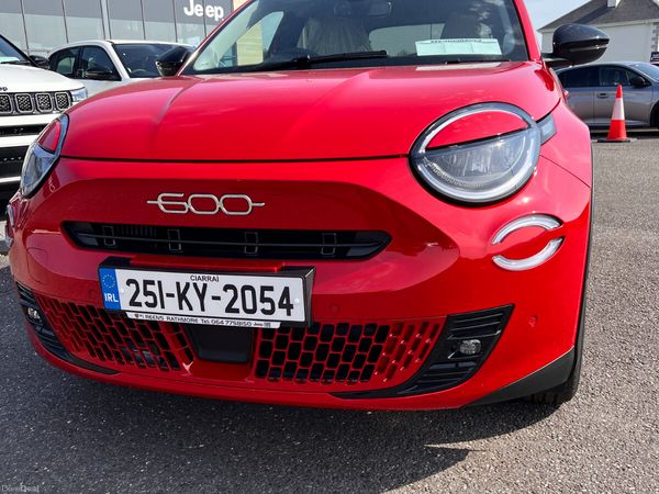 Fiat 600 Hatchback, Petrol Hybrid, 2025, Red