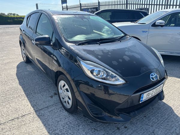 Toyota Aqua Hatchback, Petrol Hybrid, 2019, Black