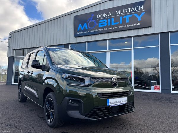 Citroen Berlingo Multispace MPV, Diesel, 2025, Green