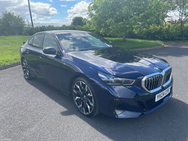 BMW 5-Series Saloon, Petrol Hybrid, 2024, Blue