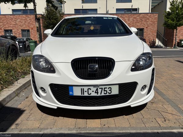 SEAT Leon Hatchback, Diesel, 2011, White