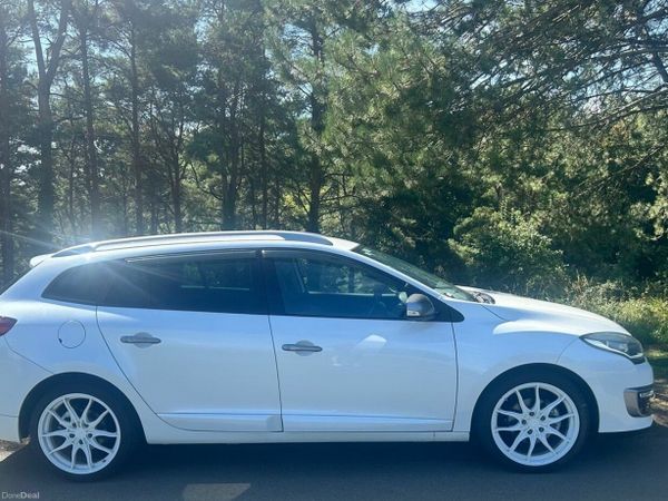 Renault Megane Estate, Petrol, 2016, White