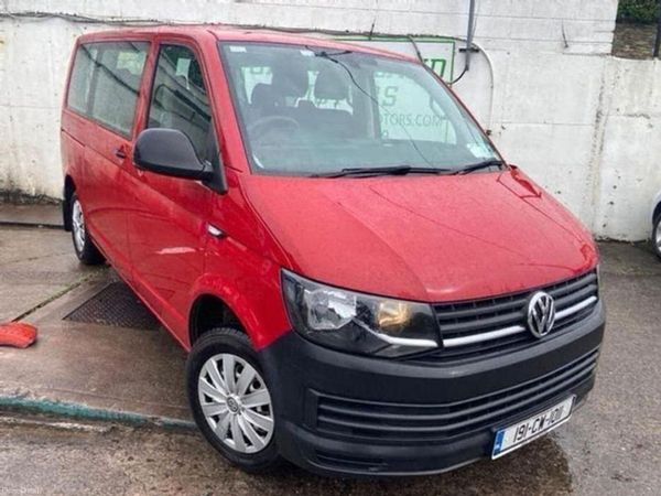 Volkswagen Caravelle MPV, Diesel, 2019, Red