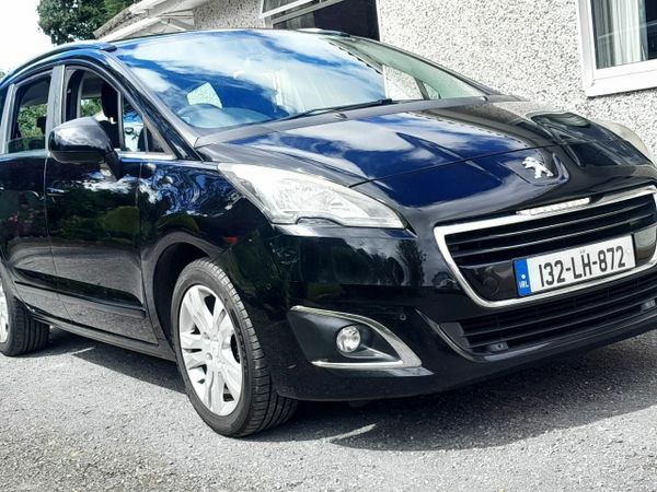 Peugeot 5008 MPV, Diesel, 2013, Black