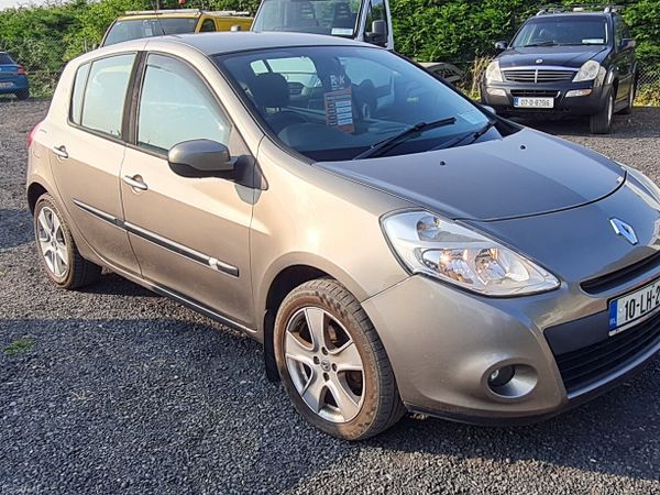 Renault Clio Hatchback, Diesel, 2010, Gold