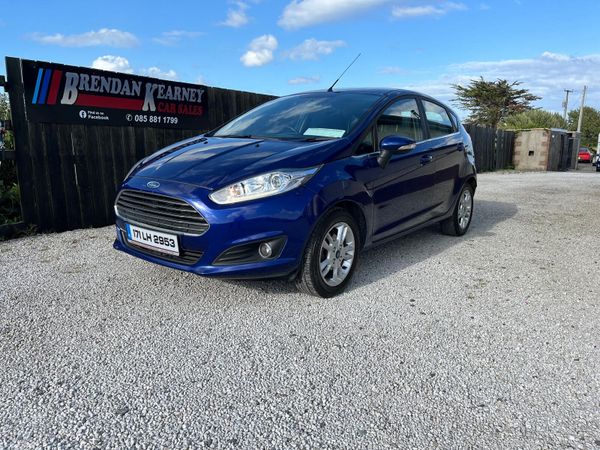 Ford Fiesta Hatchback, Petrol, 2017, Blue